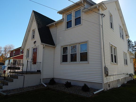 2nd image of 112 Sherman St