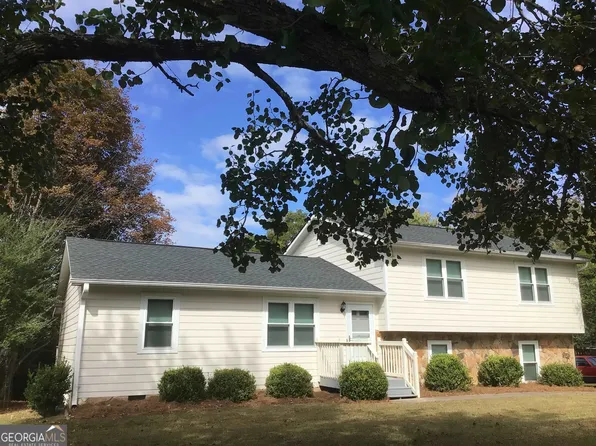 1426 Raintree Dr, Snellville, GA 30078