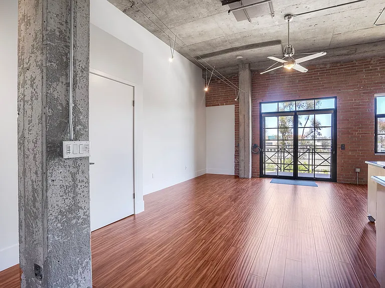3940 7th Ave #205 — Photo 5
