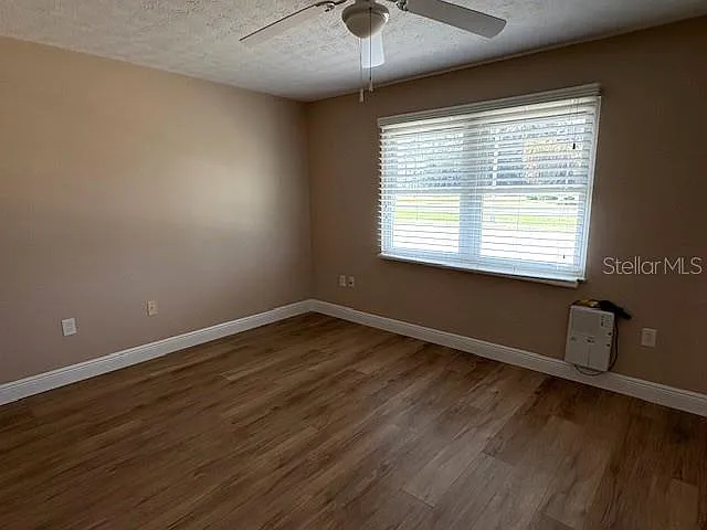 1005 Rickenbacker Dr — Photo 28
