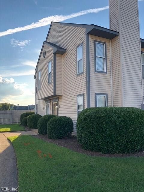 1st image of 733 Gemstone Ln