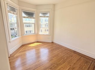 372 Lombard St, San Francisco, CA 94133