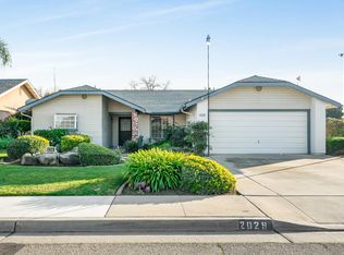 2029 Magnolia Ave, Sanger, CA 93657