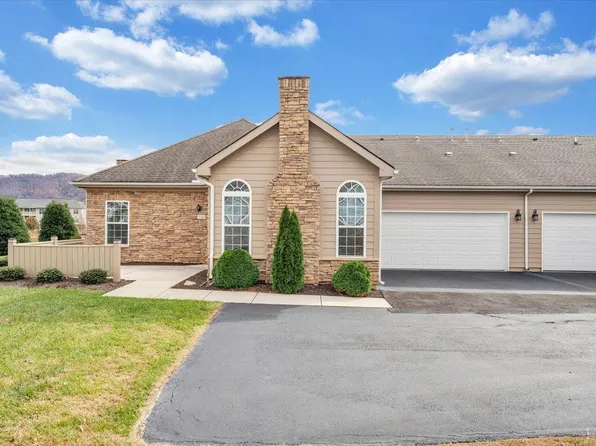 5534 Orchard Villas Cir, Roanoke, VA 24019