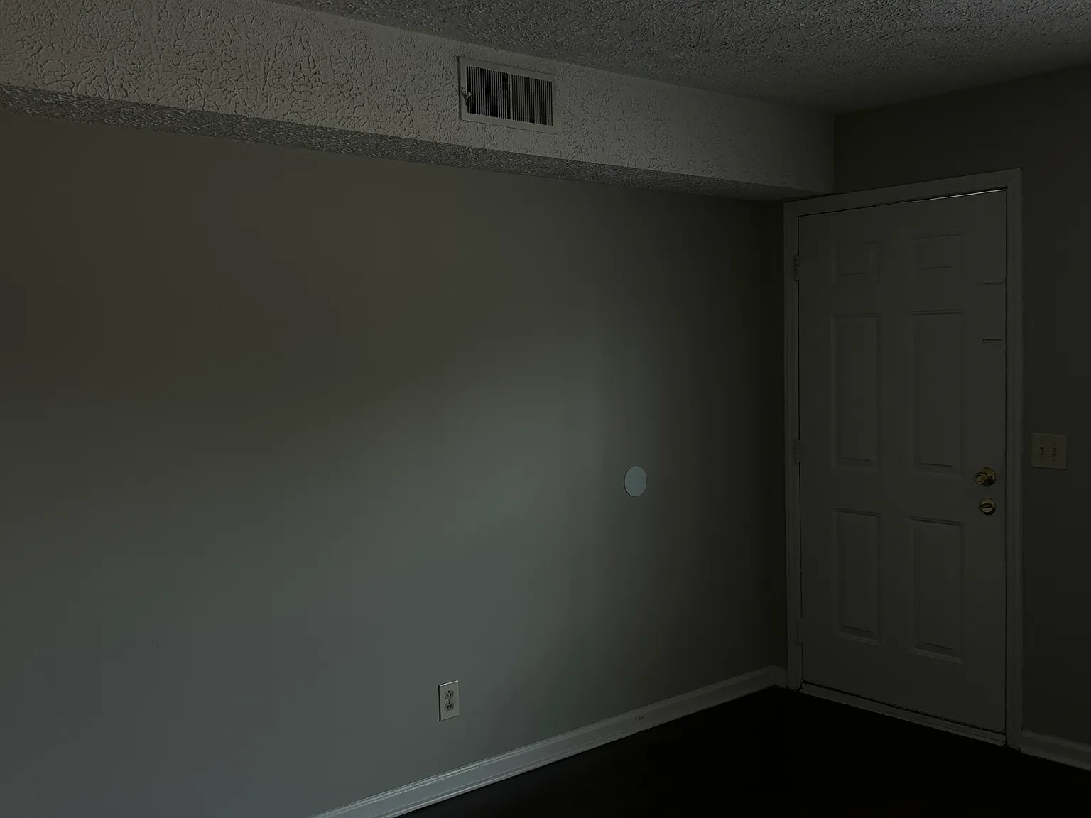 2 bed, 1.5 bath, 991 sqft, $1,400 — Photo 4