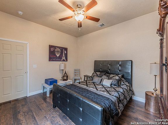 4th image of 210 E Ashby Pl APT 3