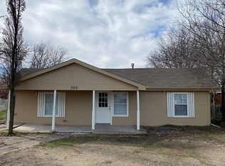 306 Bauder St, Waxahachie, TX 75165