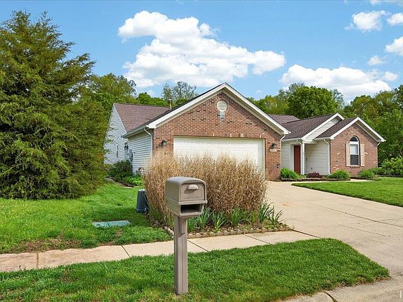 2nd image of 400 Buckingham Dr