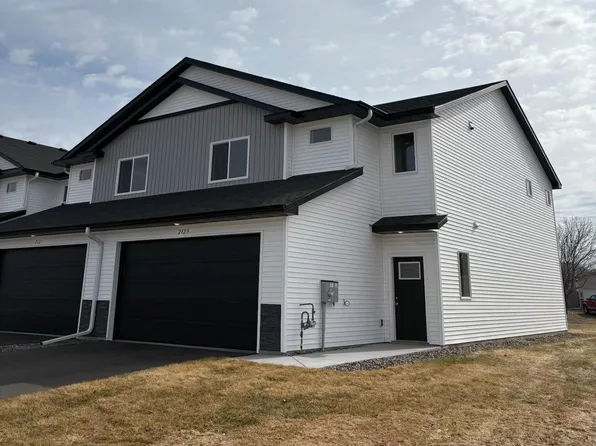 2123 Cleveland Way S, Cambridge, MN 55008