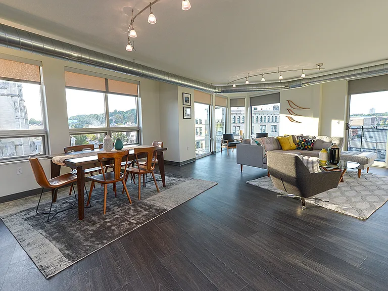 The Penn at Walnut on Highland — Photo 22
