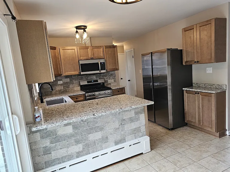2 N Broadway Ave #2E — Photo 4
