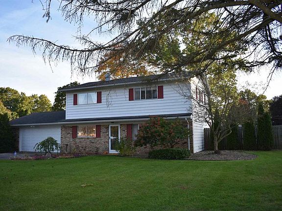 5th image of 3027 Calumet Ave