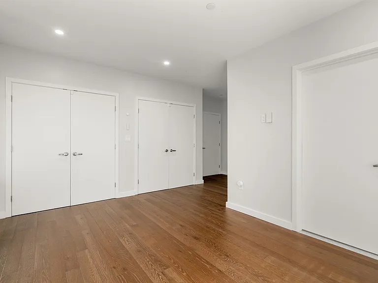 68 Los Angeles St #Penthouse 6 — Photo 12
