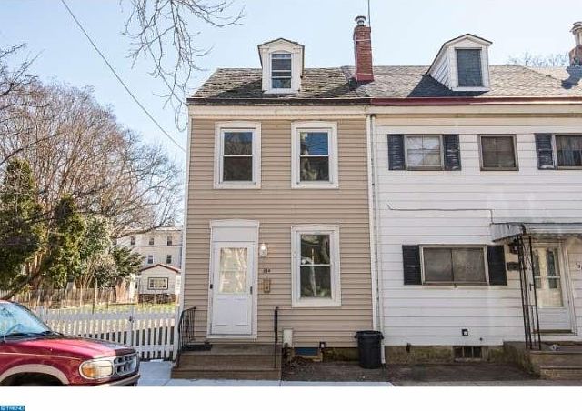 1st image of 330 Cedar St
