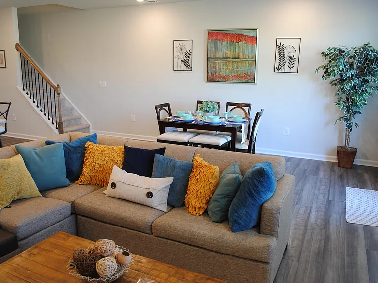 5045 Tura St — Photo 30