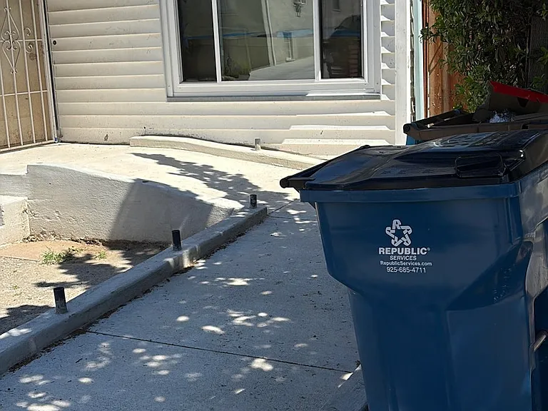 1330 Vine Ave — Photo 4