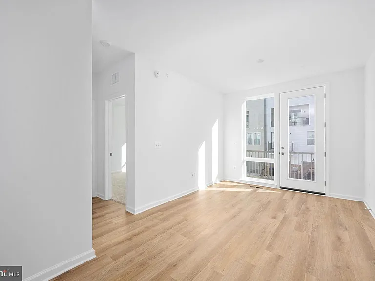 2536 Neabsco Common Pl — Photo 17