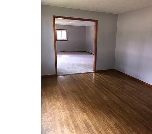 5th image of 2751 Colorado Ave