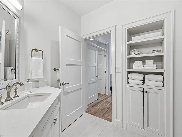 365 5th Ave S #306 — Photo 17