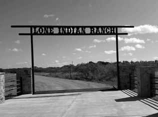 60 S Buffalo St, Chico, TX 76431