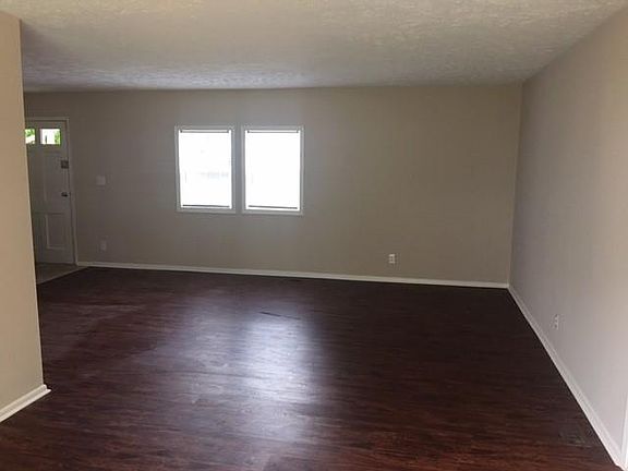 3rd image of 3647 N Breen Dr