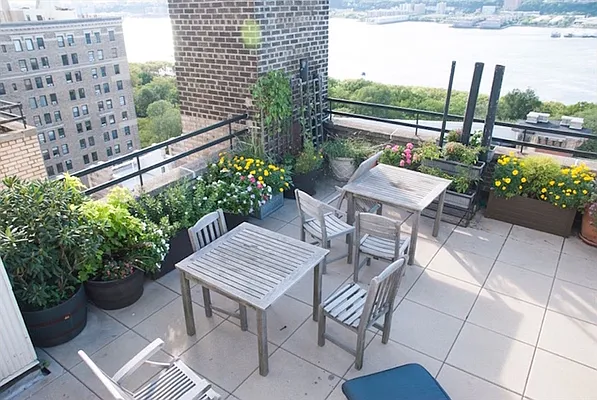 Sold by Corcoran | media 15