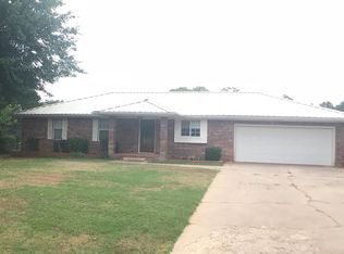 5909 Horseshoe Bnd, Edmond, OK 73034