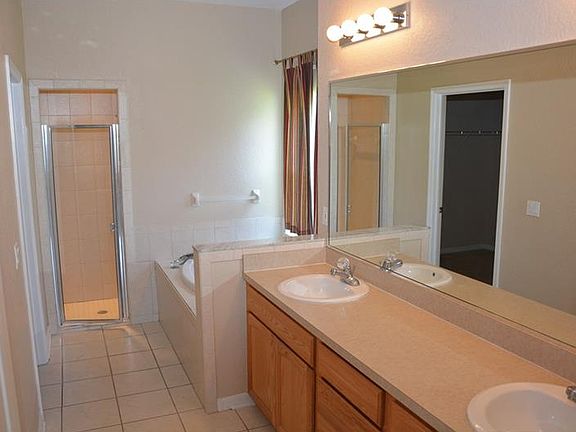 5th image of 257 Terranova Blvd