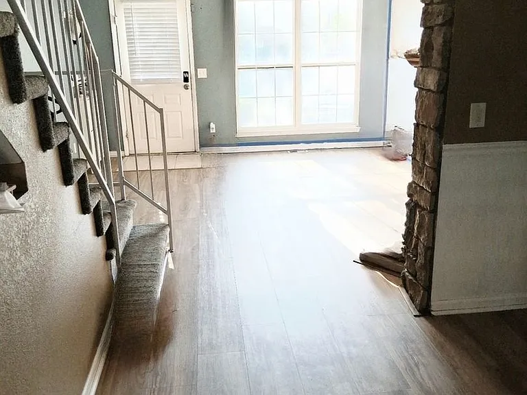 6740 S Independence St — Photo 3