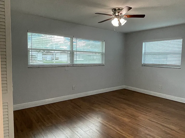 1395 Ambassador Dr — Photo 28