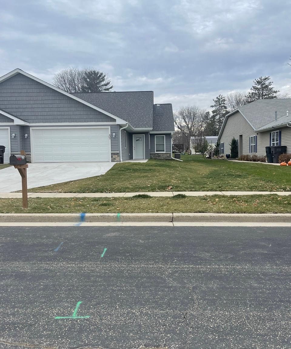 625 Owen St, Lake Mills, WI 53551 Zillow