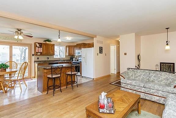 4th image of 12520 Glenbush Dr