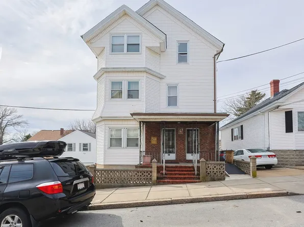 26 Hanover St, Fall River, MA 02720