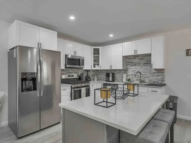 16 Fitzgerald Ct — Photo 4