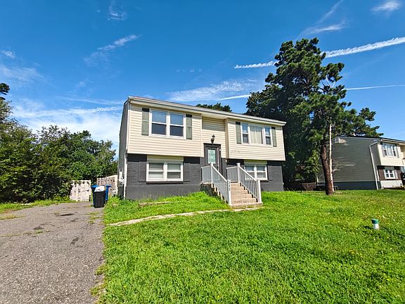 2nd image of 210 Valley Rd