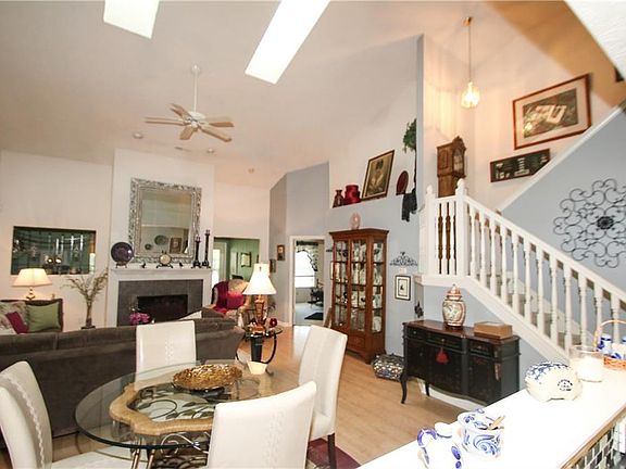 4th image of 6154 Franklin Villas Way