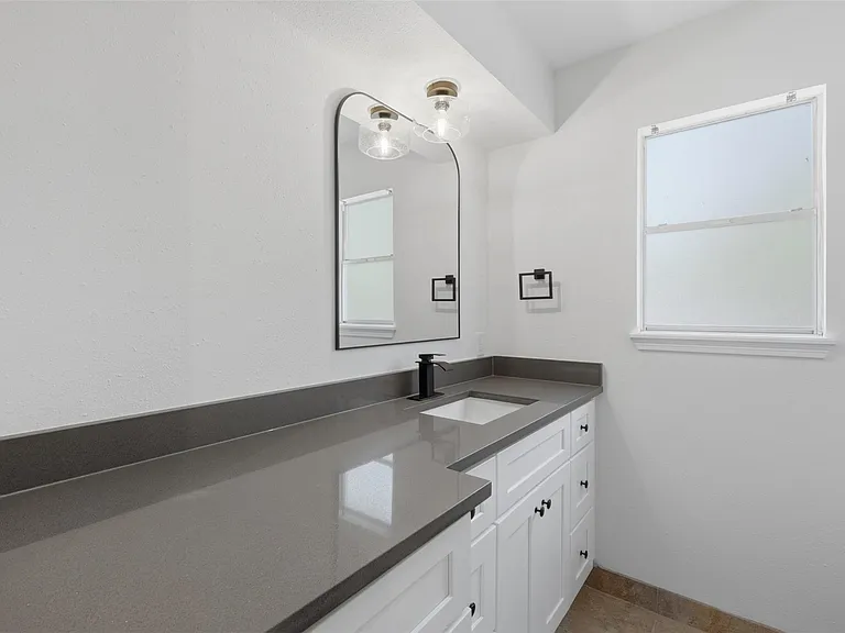 3930 Cypress Hill Dr — Photo 20
