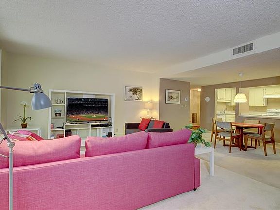 4th image of 150 Belleview Blvd APT 304