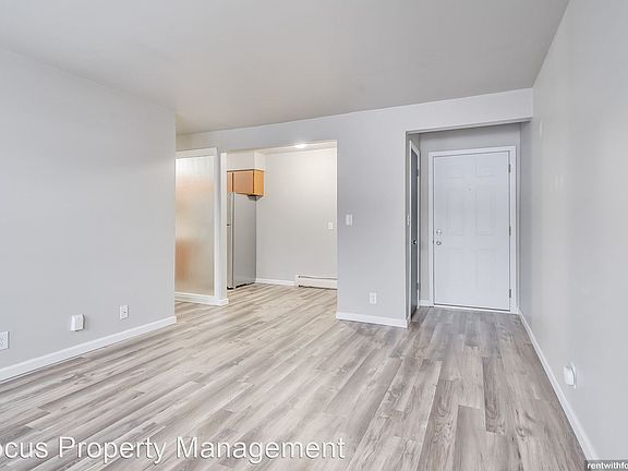 3rd image of 1645 Rainbow Dr #11893536