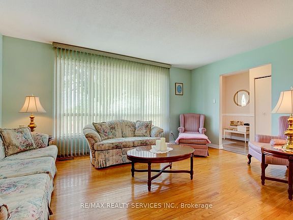 5th image of 21 Finchgate Blvd