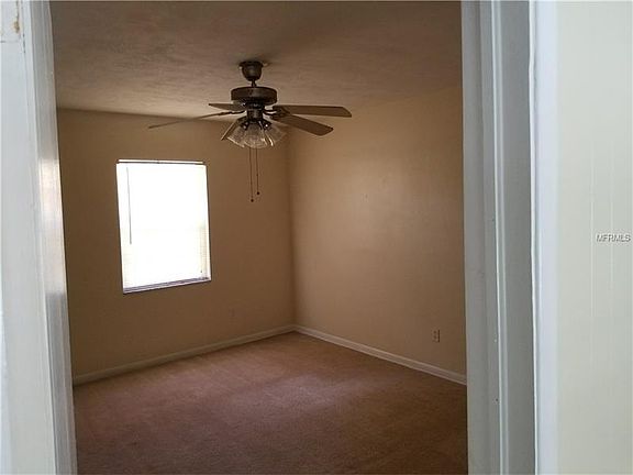 4th image of 711 Windgrove Trl