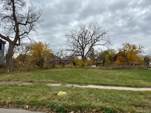 3463 Rohns St, Detroit, MI 48214