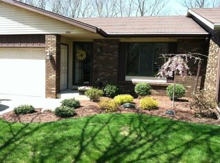 484 Amity Ln, Douglas, MI 49406