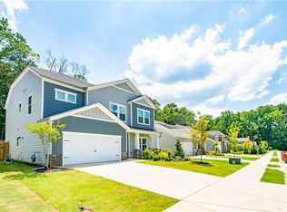 1099 Hibiscus Way SW, Mableton, GA 30126