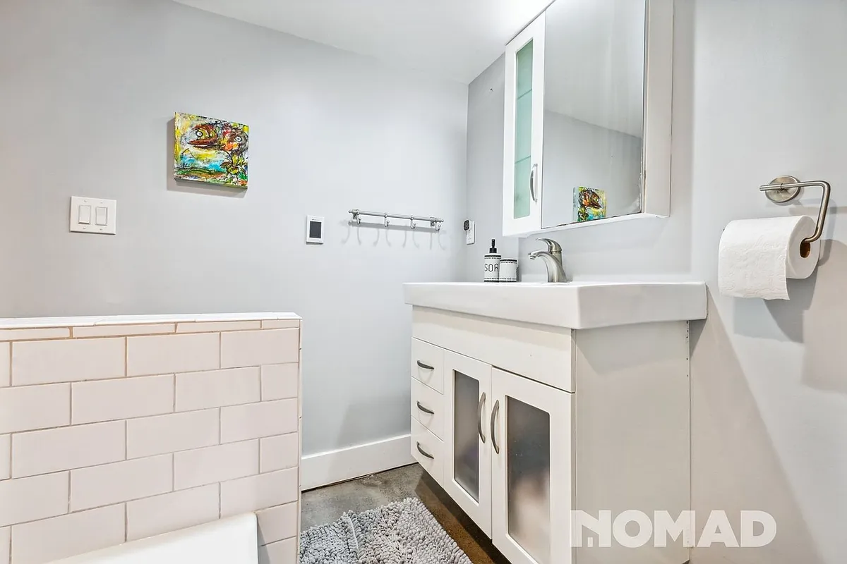 Building Photo - 4885 Stuart St #BASEMENT