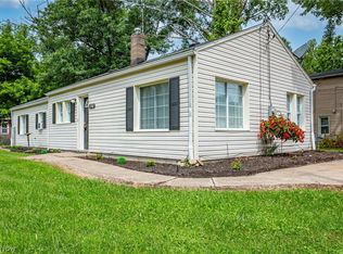 1502 Lakeview St, Lakemore, OH