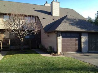 207 Foxboro Dr, Newington, CT 06111