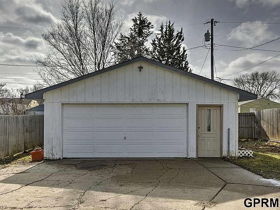 3rd image of 3511 Avenue F