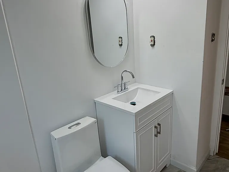 977 Vallevista Ave — Photo 10