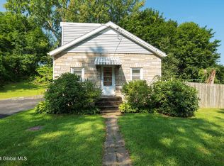 130 Oneida Ave, Troy, NY 12180